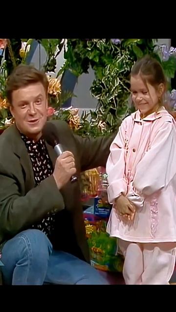 Девочка собравшая все наклейки с Черепашками Ниндзя (Звездный Час)