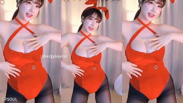 Раскрепощённая зайка