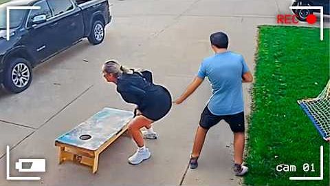 САМЫЕ НЕЛЕПЫЕ МОМЕНТЫ, СНЯТЫЕ НА КАМЕРУ НАБЛЮДЕНИЯ