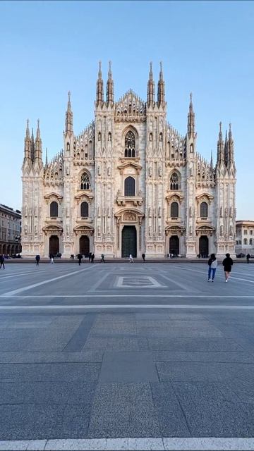 Красота Миланского Дуомо: Архитектурное чудо #Милан #Дуомо #архитектура