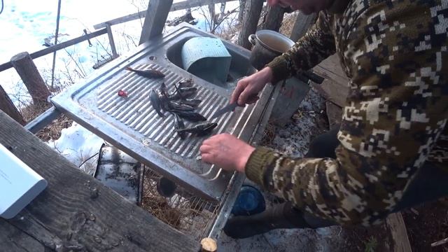 Кордон №13 продолжение. Рыбалка.Уха в лесной избе. Еда на финской свечке.