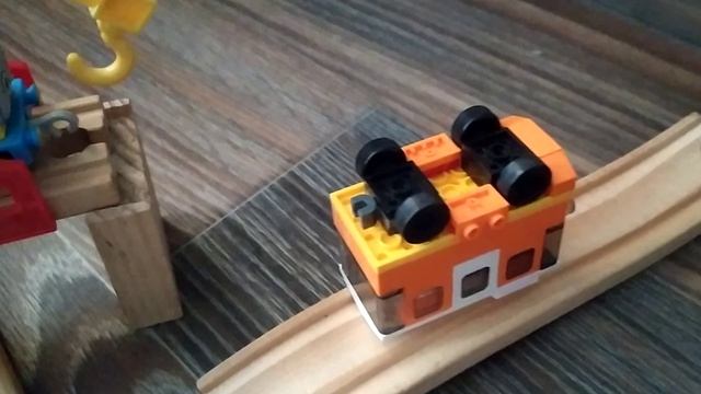 поезда 1 серия вниз с моста