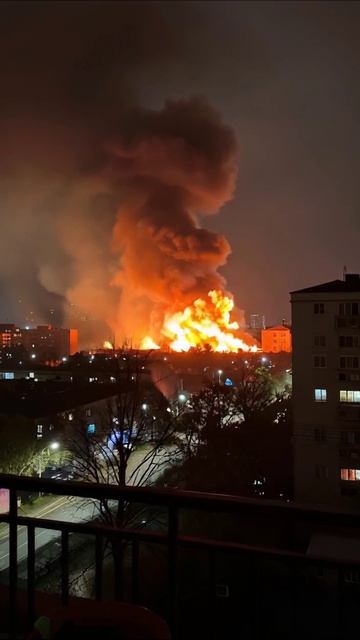 Пламя ночи: хроники необратимого #пожар #катастрофа #безнадёга