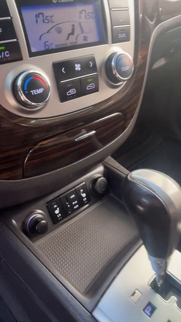 Hyundai Santa Fe Кроссовер 5 дв. 2.2d AT 4WD 2010г