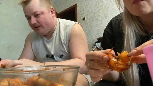 Креветки Том-Ям с пивом — мукбанг взрыв вкуса