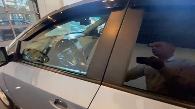 Chevrolet/ Cruze/ I/ Седан/ 1.6 MT (109 л.с.)/ LS