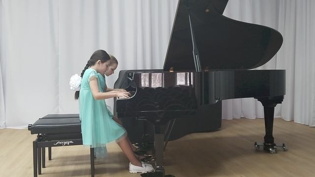 Дуэт Лапина Арина и Должикова Елизавета - В.Ребиков Вальс из сказки 