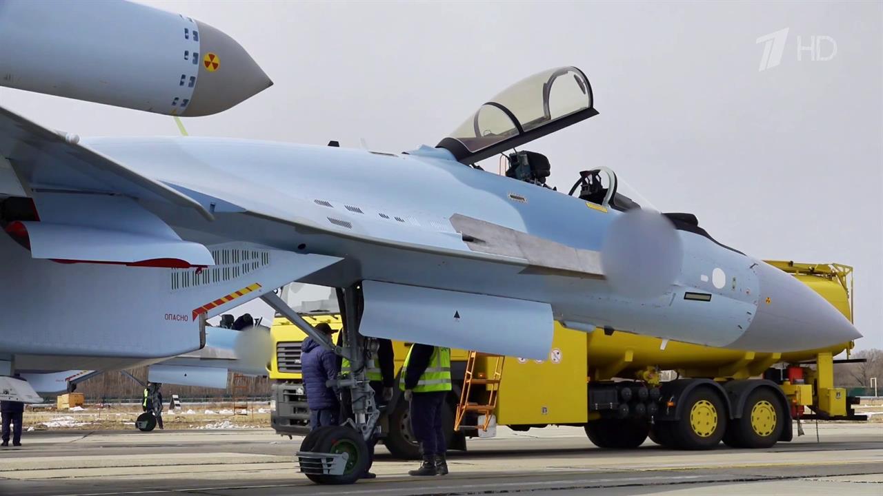 Объединенная авиастроительная корпорация передала ВКС новую партию Су-35С
