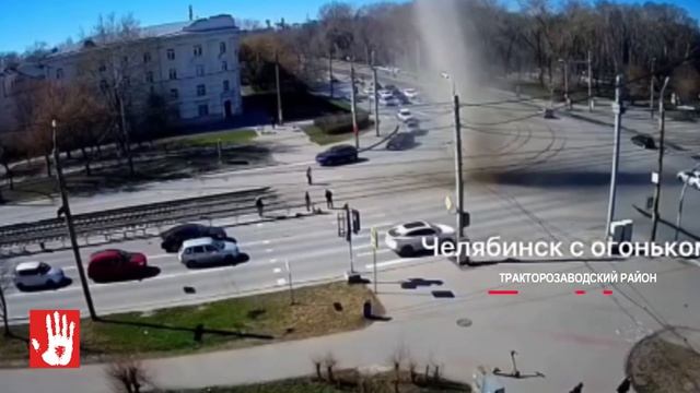 Исчезло также неожиданно, как и появилось. В Челябинске засняли торнадо!