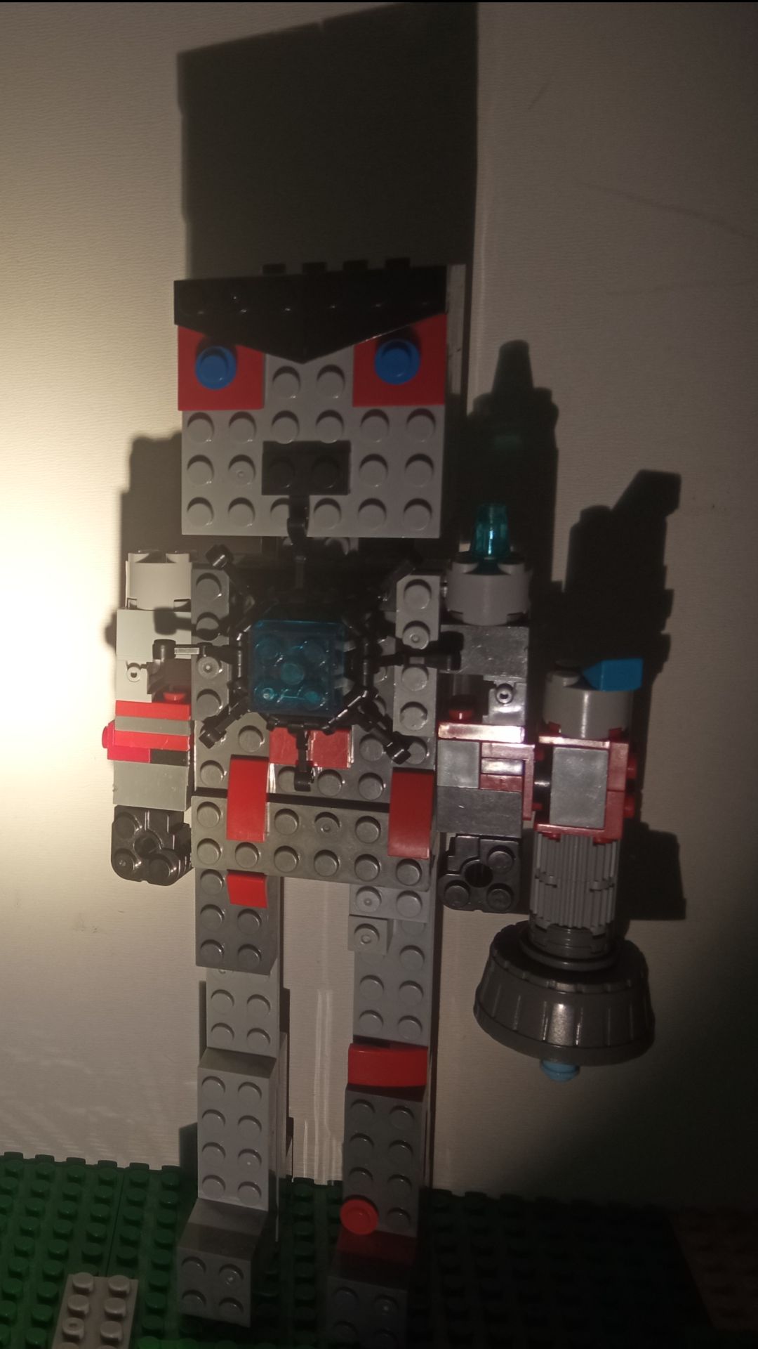 красные против синих из лего 11 Shorts шортс