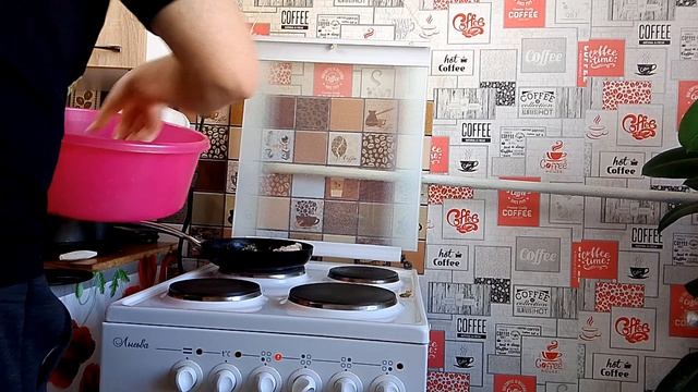 КРУПНЫЙ КАРАСЬ ЖАРЕНЫЙ В МАНКЕ