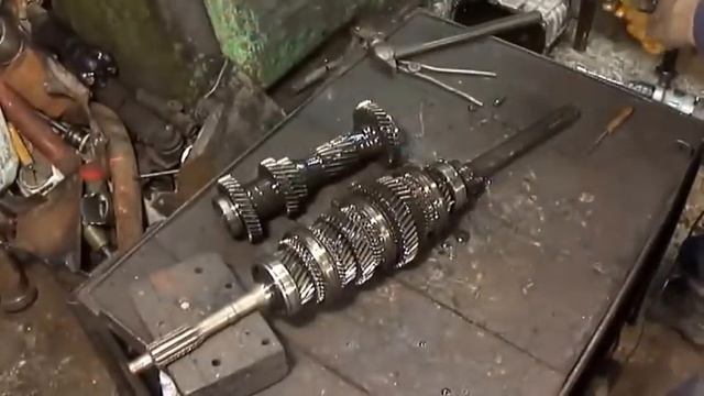 ГАЗЕЛЬВОЛГА  Ремонт коробки передач КПП  Часть 1  Разборка