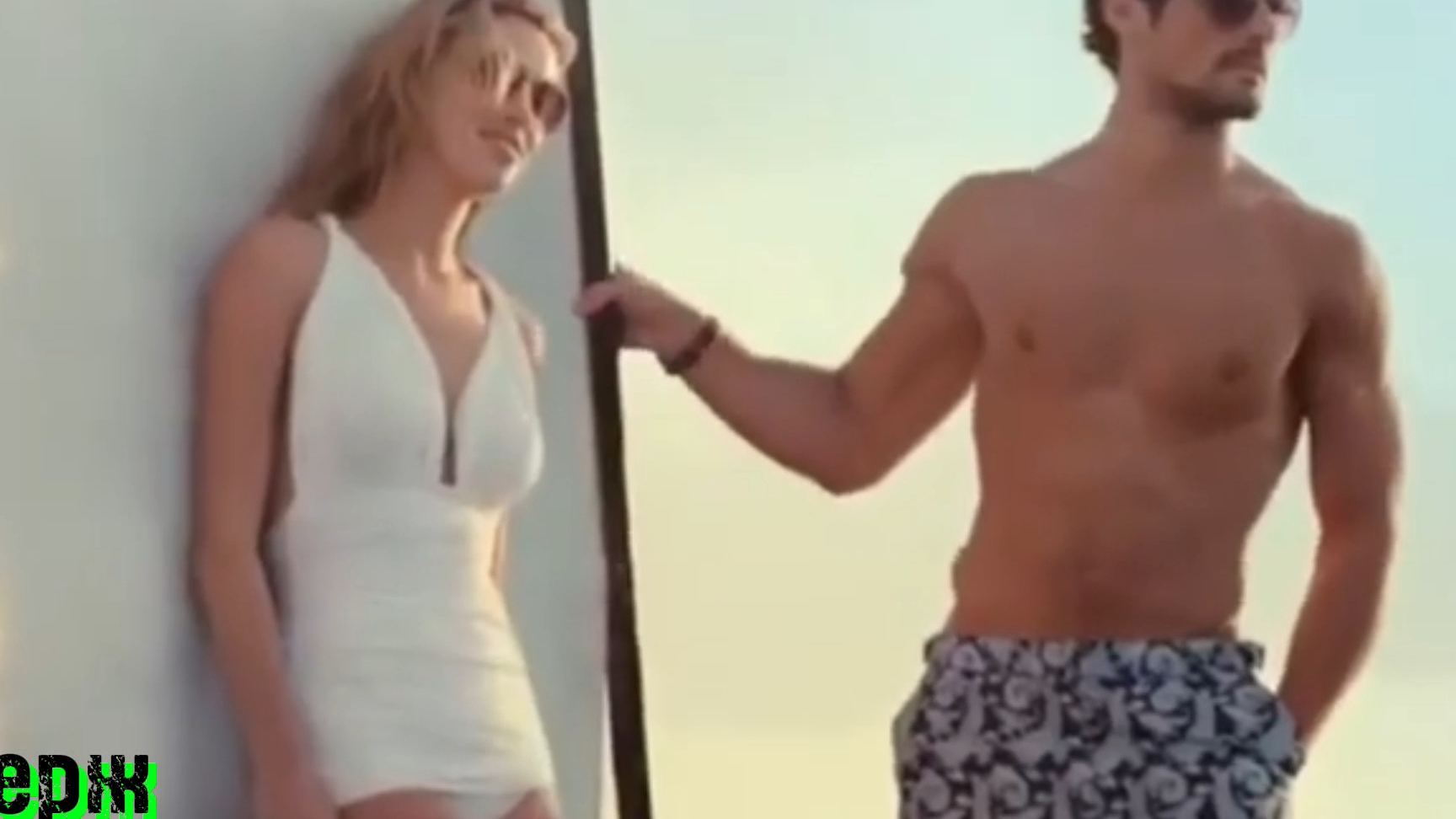 АЛЁНА РОСС - ТЫ ОГЛЯНИСЬ