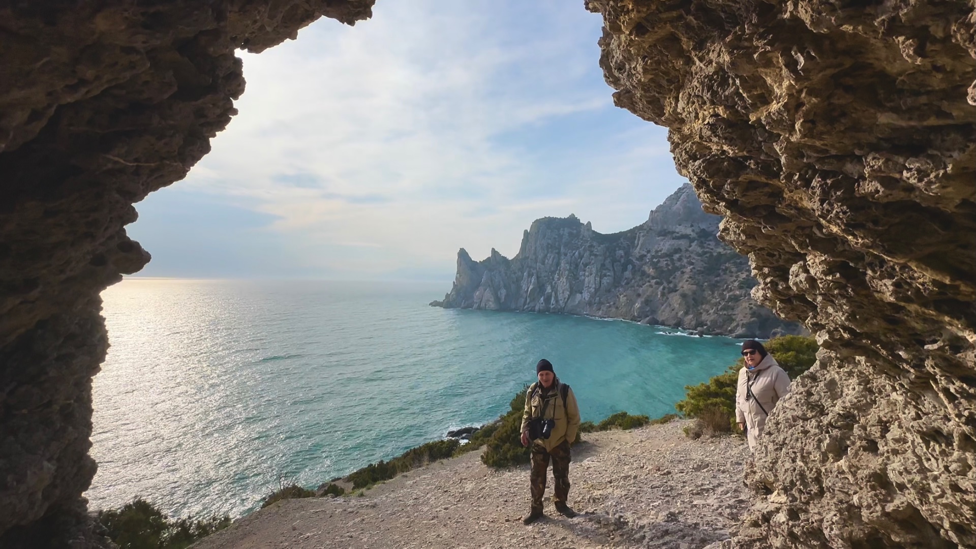 Новый Свет мыс Капчик Сквозной грот Крым март 2026