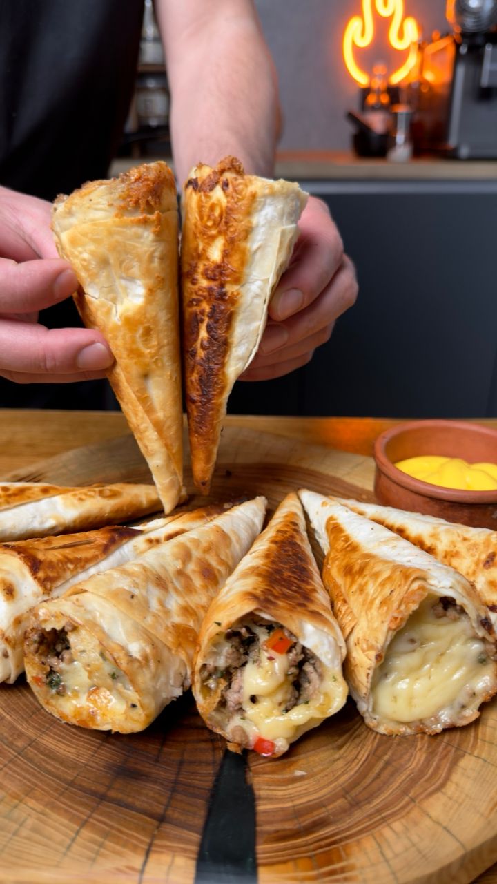 Хрустящая закуска из лаваша и говядины