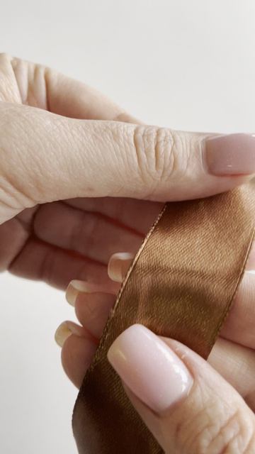 Ручка для пакета атласная, ширина 25 мм.