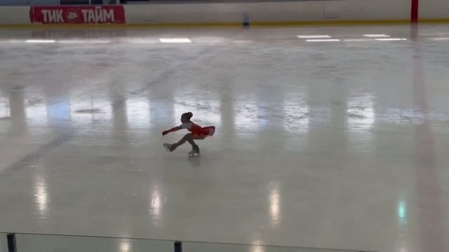 Смотрю пересматриваю такая умница моя племянница 