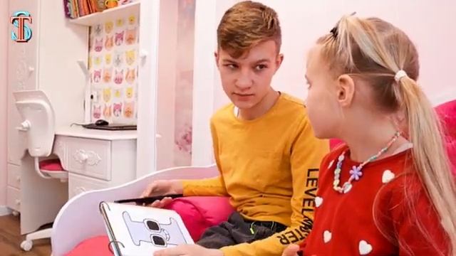 Алфавит Лор В Реальной Жизни  Эмма Принесла Настоящий Alphabet Lore