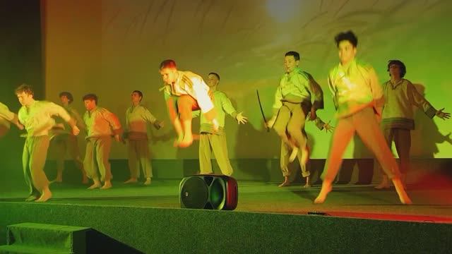 Стилизованный русский танец