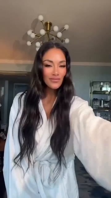 Врываемся в выходные вместе с Николь Шерзингер 