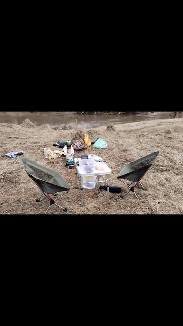 Уха с форели  креветок  оливок