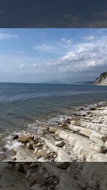 Голубая бездна  это лагуна расположившаяся между селом Дивноморское и поселком Джанхот