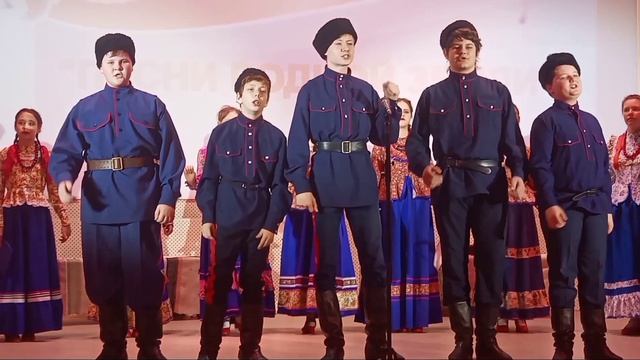Богдан Грибачев Шел парень хороший ДК БМЗ Казачий межрегиональный фестиваль В песне душа казака