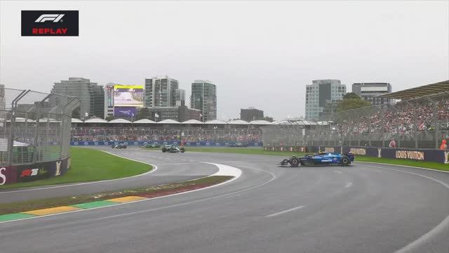 Формула 1. Авария Сайнца на ГП Австралии 2025 (гонка)