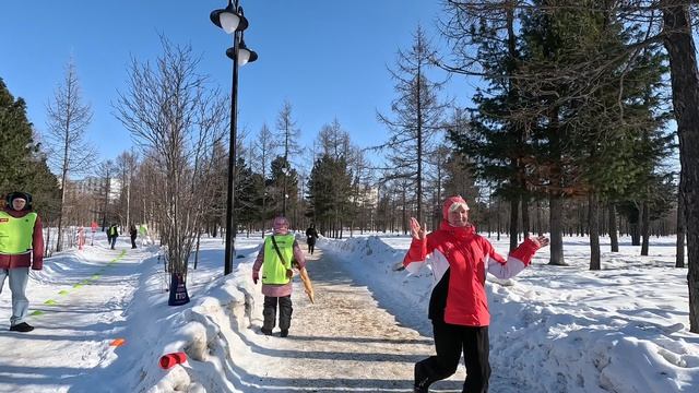 18.04.2026  Один год 5 вёрст Надым 53 старт 5 вёрст г. Надым.mp4