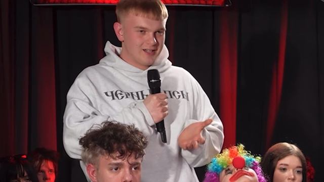 Шоу 50 хейторов ВАЦОК ПОЧУСТВУЙ (перезалив)