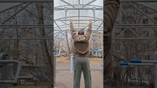 Продолжаем физкультурные комбинации !!!