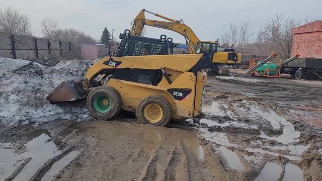 мини-погрузчик Caterpillar 252B