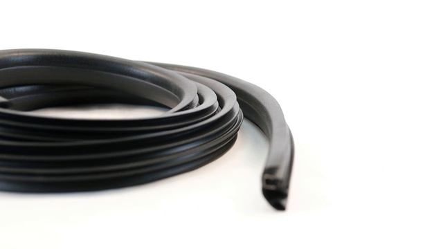 Уплотнитель проема задней правойлевой двери LADA LargusЛада Ларгус L  342 м ROS Код: 36552