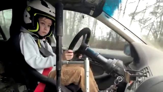 Наверное будущий гонщик