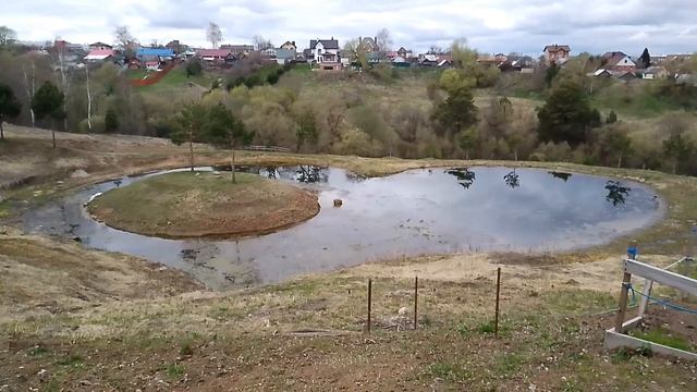 прогулка у замка и пруд сердце