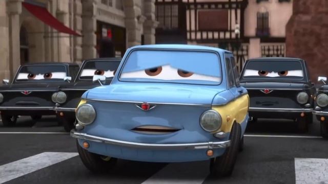 Пожиратель Молний МакКуина против нового робота Пожирателя МакКуина Молния Макку