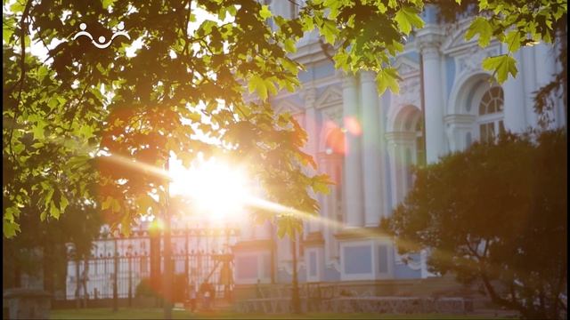 Архитектурные шедевры России. Прекрасное должно быть величаво... Смольный собор