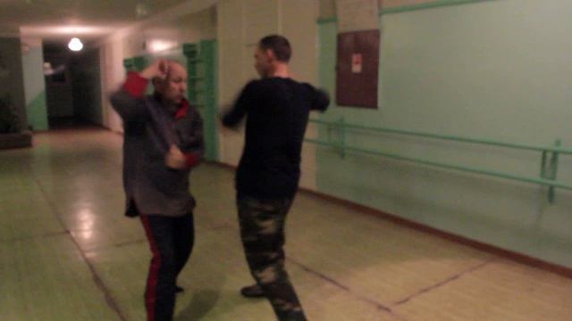 20213.02.13. Отработка ударов руками (2)