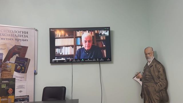 Сейчас в психиатрии все биполярные кроме аутистов