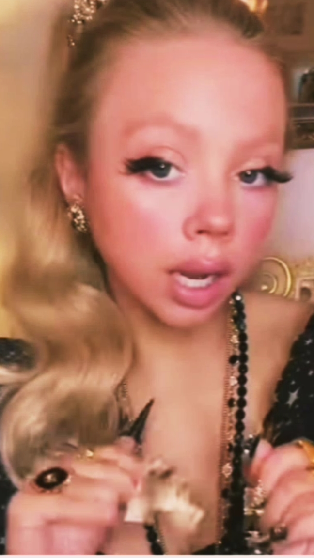 Обзор на канал Кайли