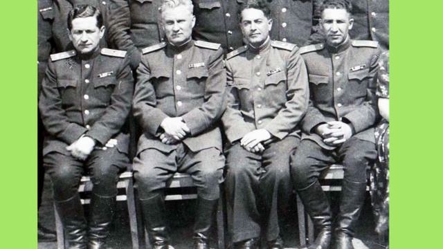 58. Дополнительный фотоальбом Бориса Кожевникова