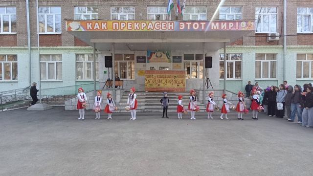 Красные шапочки - Ярмарка Лицей 107 18.04.2026