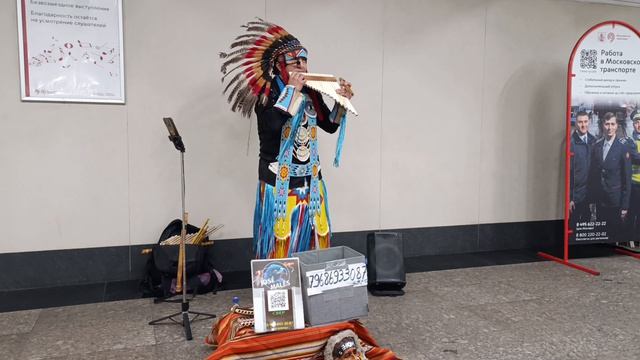 Давненько в Москве не видно было индейцев