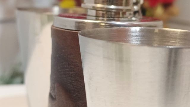 Брелок The Gift Oasis мини брелок Фляжка Судак Серебристый