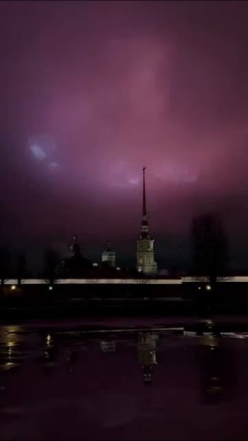 Праздничный салют в честь 81-й годовщины снятия блокады Ленинграда прогремел в Петербурге 2