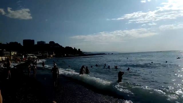 ПЛЯЖ в Алуште. КРЫМ...