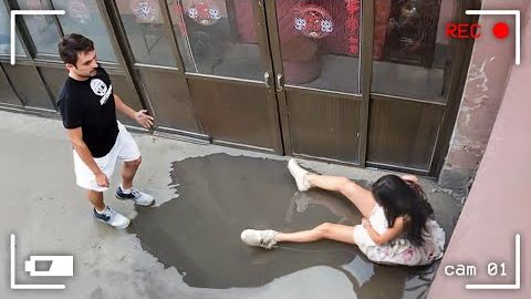 САМЫЕ НЕЛЕПЫЕ МОМЕНТЫ СНЯТЫЕ НА КАМЕРУ НАБЛЮДЕНИЯ