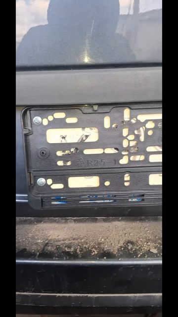 Что делать если не можем открутить  гос номер