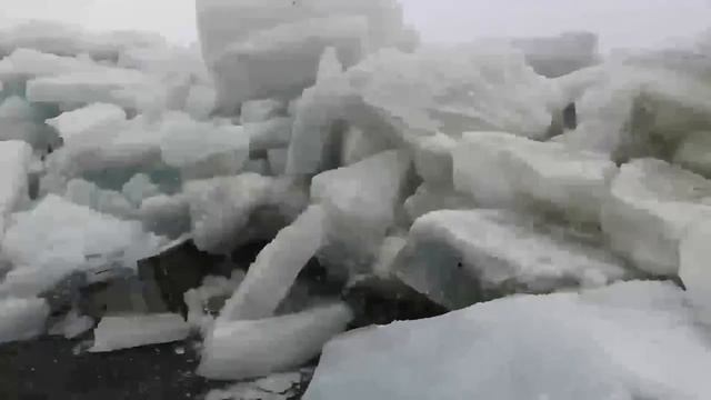 Эпичные кадры ледохода на набережной в Томске снял участник марафона 12 апреля