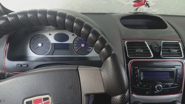 Джили Эмгранд ес7 Проводим проводку от видеорегистратора. Прячем! Грамотно!